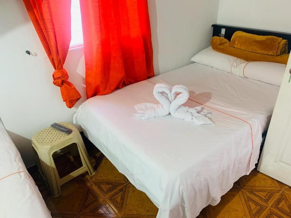 Hospedaje 3 Esquinas Guatapé Zewnętrze zdjęcie