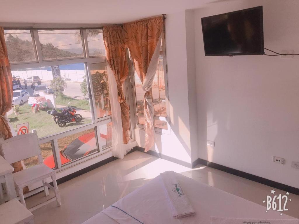 Hospedaje 3 Esquinas Guatapé Zewnętrze zdjęcie