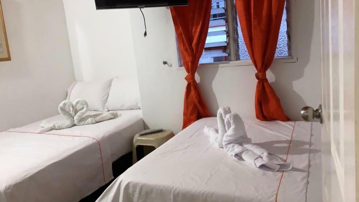 Hospedaje 3 Esquinas Guatapé Zewnętrze zdjęcie
